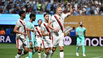 Man City demolish Al Ain to reach Club World Cup last 16 Man City demolish Al Ain to reach Club World Cup last 16