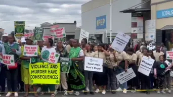 Massive protest outside KwaDukuza Court as Monswamy family murder suspects appear Massive protest outside KwaDukuza Court as Monswamy family murder suspects appear
