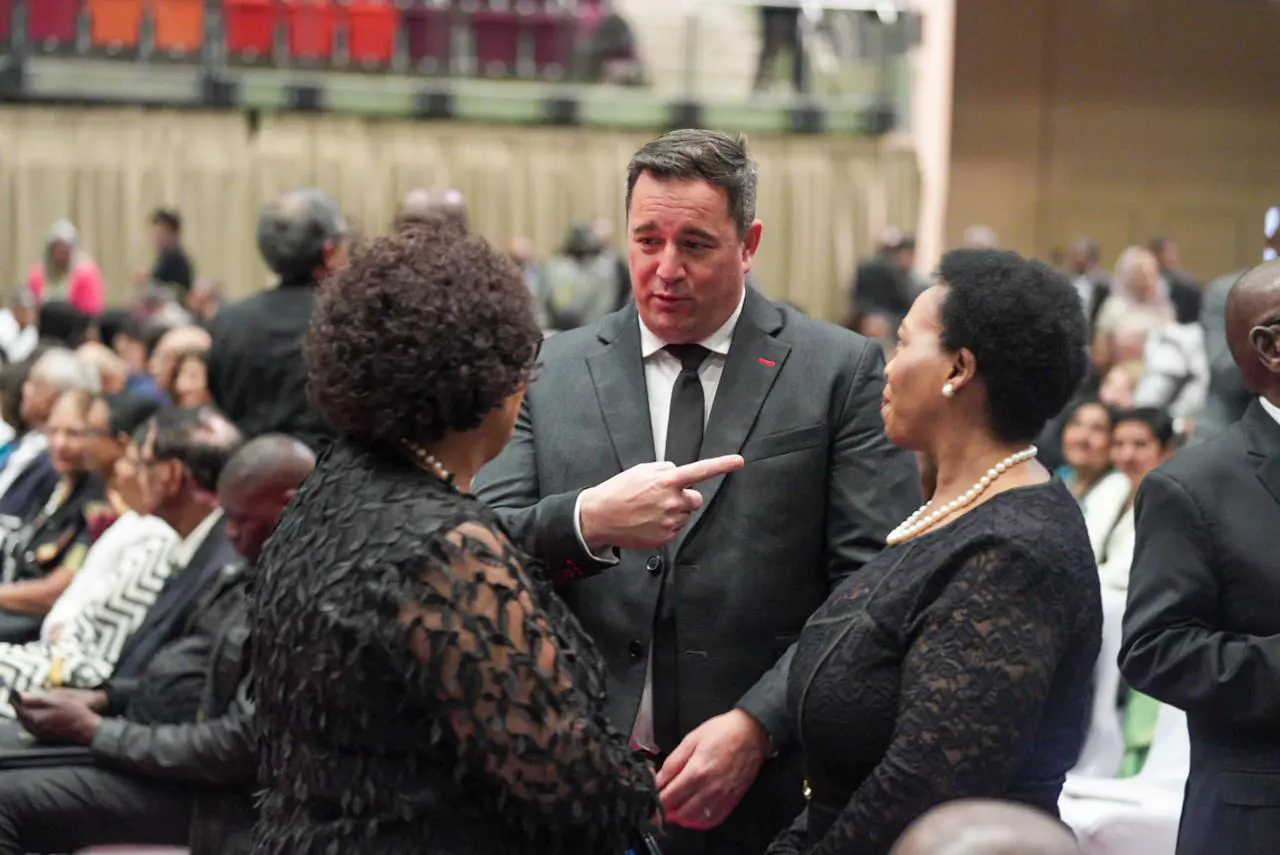 DA leader John Steenhuisen (centre) with former KZN Premier Nomusa Dube-Ncube (right). Picture: Jacques Nelles/Eyewitness News DA leader John Steenhuisen (centre) with former KZN Premier Nomusa Dube-Ncube (right). Picture: Jacques Nelles/Eyewitness News