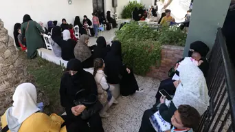 Hundreds of Syrians in Libya take up offer of free tickets home Hundreds of Syrians in Libya take up offer of free tickets home