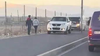 WATCH: Resident's video shows trucks, taxis pavement driving in Cape Town WATCH: Resident's video shows trucks, taxis pavement driving in Cape Town