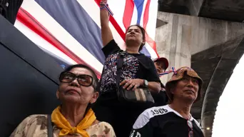 Thousands of protesters demand Thai PM's resignation Thousands of protesters demand Thai PM's resignation