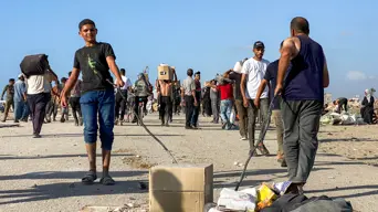 Aid trucks begin entering Gaza from Egypt: AFPTV Aid trucks begin entering Gaza from Egypt: AFPTV