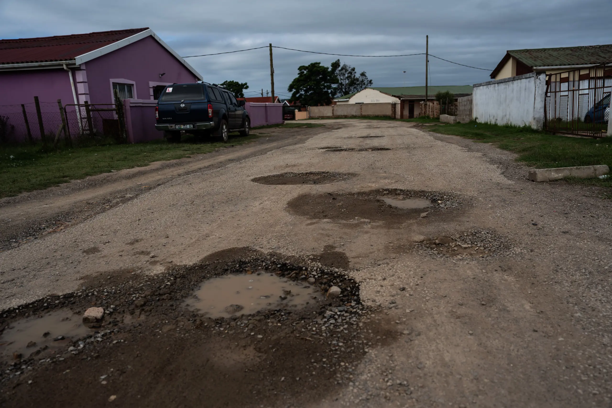 Potholes in Makana, Eastern Cape. Picture: Kayleen Morgan/Eyewitness News Potholes in Makana, Eastern Cape. Picture: Kayleen Morgan/Eyewitness News