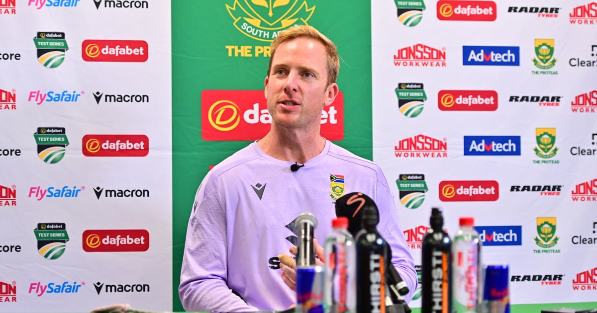 Proteas face tense 4th day battle against Australia at Newlands - EWN