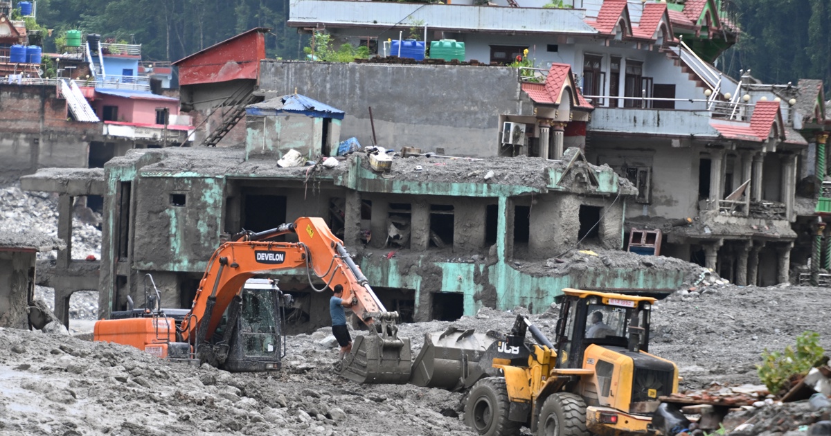 Nepal floods leave trail of destruction, aid challenge