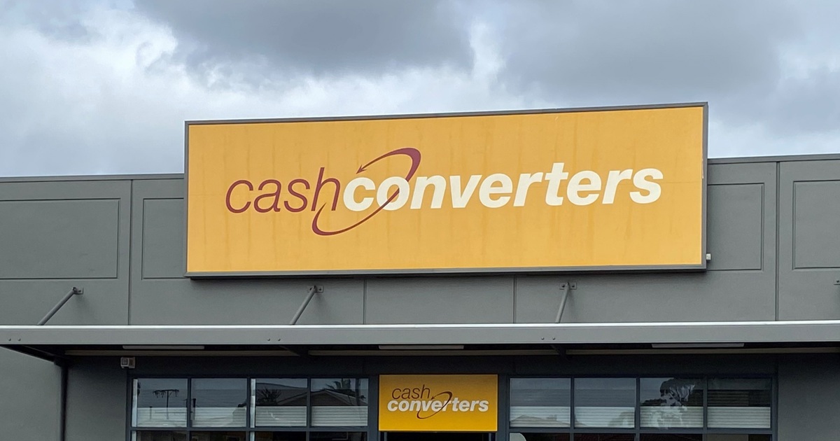 Consumer win: Customer who bought fake brand secondhand refunded with Wendy Knowler's help