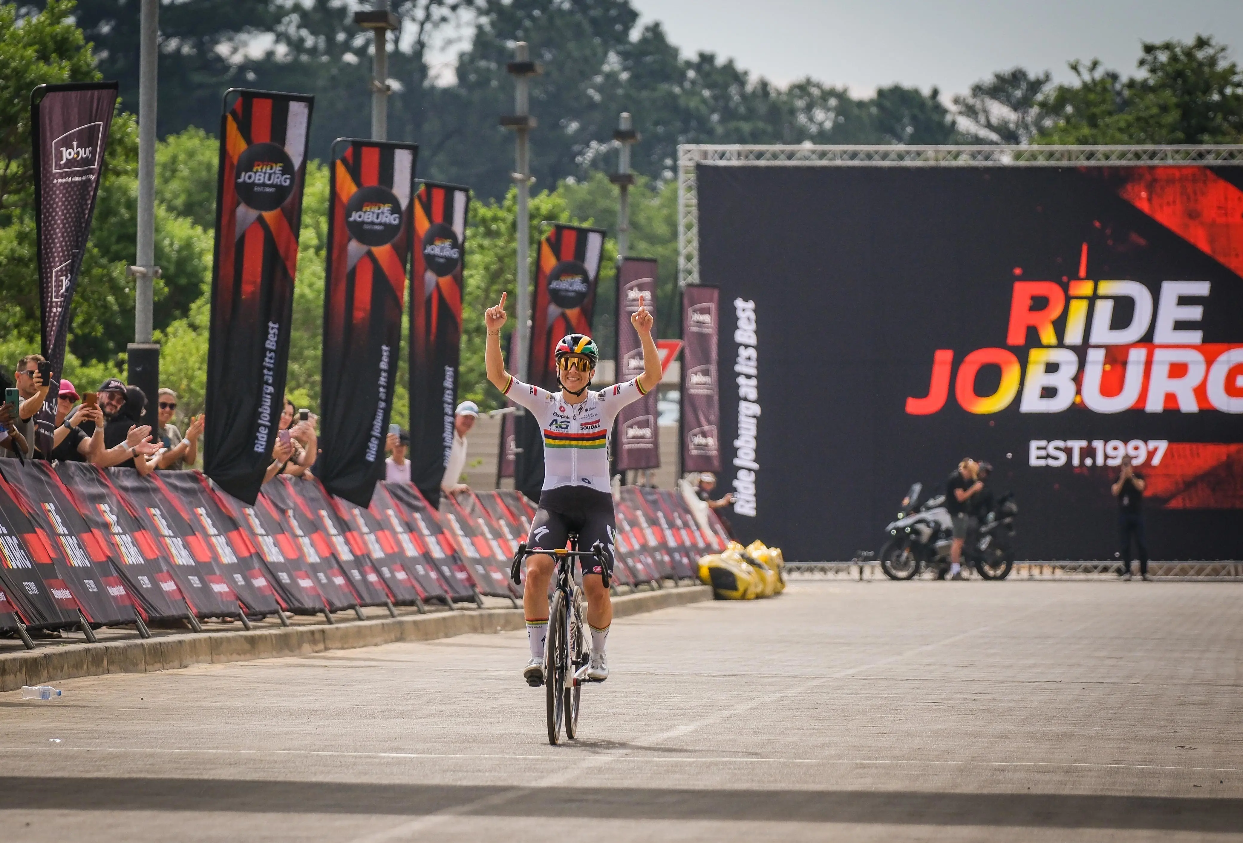 Kim le Court completed her stellar 2025 season with victory on her final day of racing at the Ride Joburg on Sunday, 26 October. Picture: Dominic Barnardt. Kim le Court completed her stellar 2025 season with victory on her final day of racing at the Ride Joburg on Sunday, 26 October. Picture: Dominic Barnardt.
