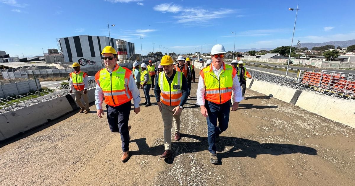 CoCT using R114m N2 wall to hide poverty from tourists, says ANC