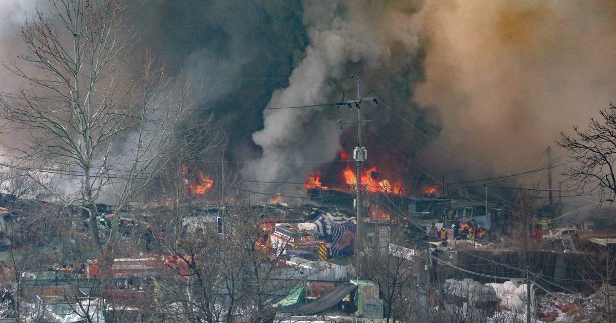 Over 250 flee slum blaze near Seoul's glitzy Gangnam