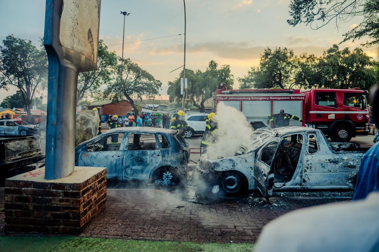 Police, soldiers occupy Soweto after violent anti-illegal immigration ...