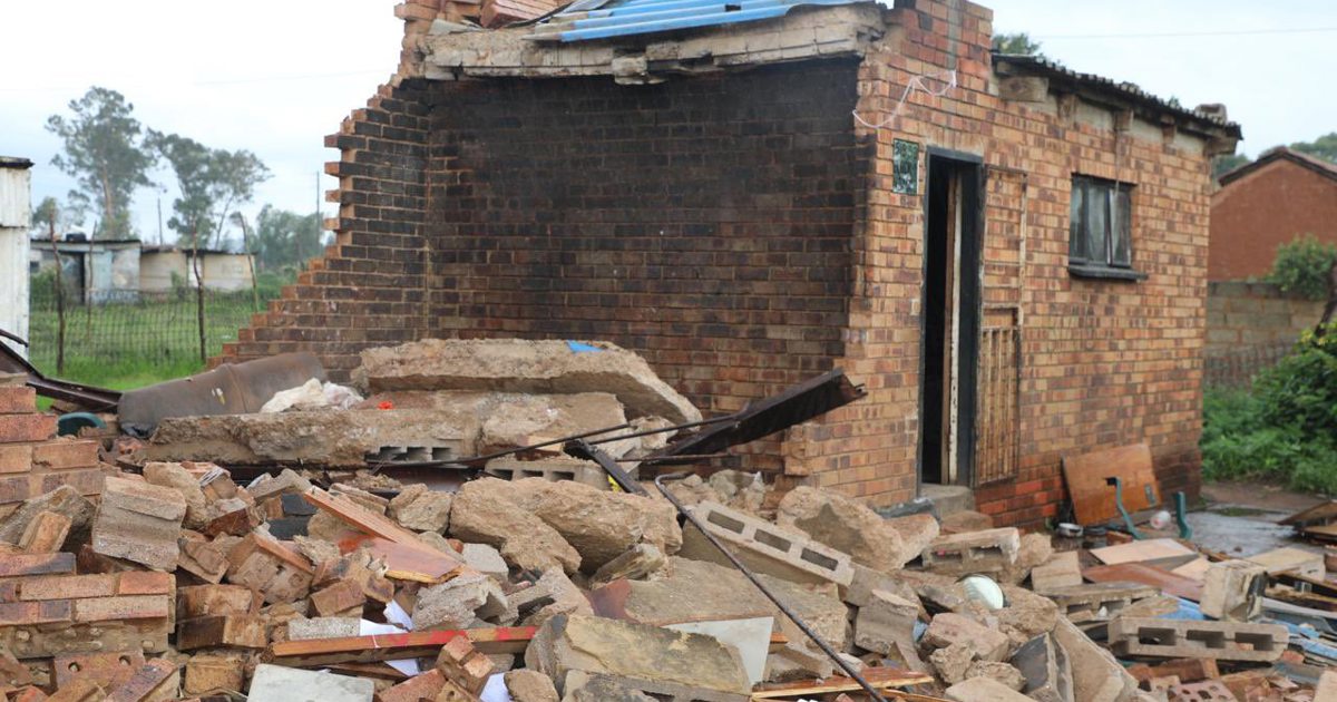 Grieving Doornkop family seeks assistance to bury three loved ones