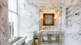 IN PICS: Donald Trump shows off his remodelling of White House's Lincoln bathroom IN PICS: Donald Trump shows off his remodelling of White House's Lincoln bathroom