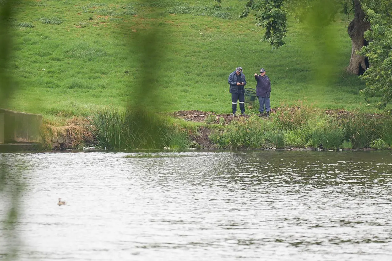 Search for a body in the Westdene Dam continues after a person was reported missing on Sunday, 9 October 2025, with his belongings found near the dam. Picture: Jacques Nelles/EWN. Search for a body in the Westdene Dam continues after a person was reported missing on Sunday, 9 October 2025, with his belongings found near the dam. Picture: Jacques Nelles/EWN.