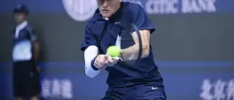 Sinner boosts number one bid in Paris, to face Zverev in semis Sinner boosts number one bid in Paris, to face Zverev in semis