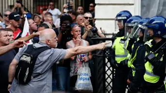 UK govt vows 'consequences' for far-right rioters UK govt vows 'consequences' for far-right rioters