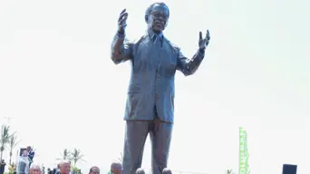 Government unveils R22m Mandela and Tambo statues in Durban Government unveils R22m Mandela and Tambo statues in Durban
