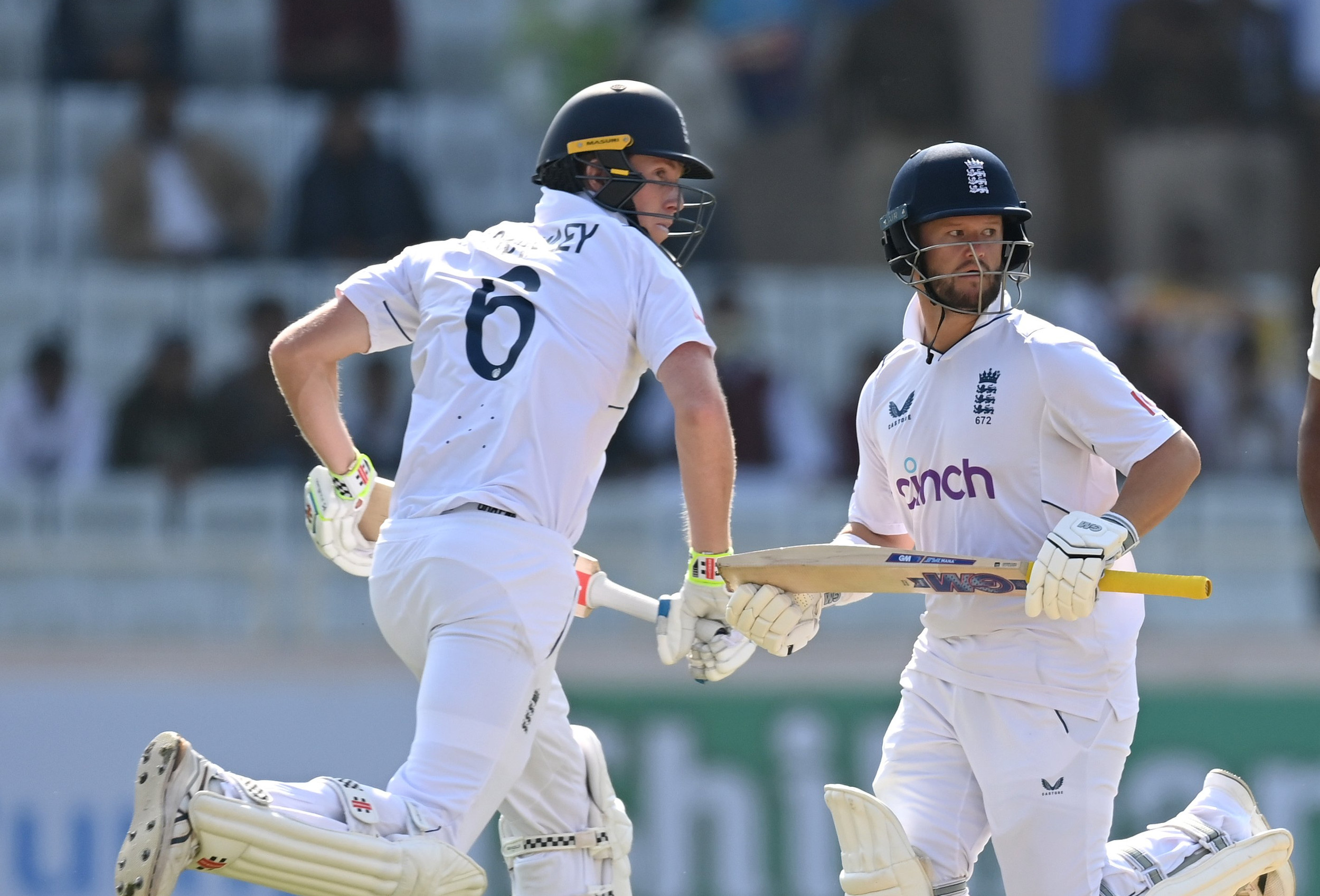 Debutant Bethell leads England to eightwicket win over New Zealand