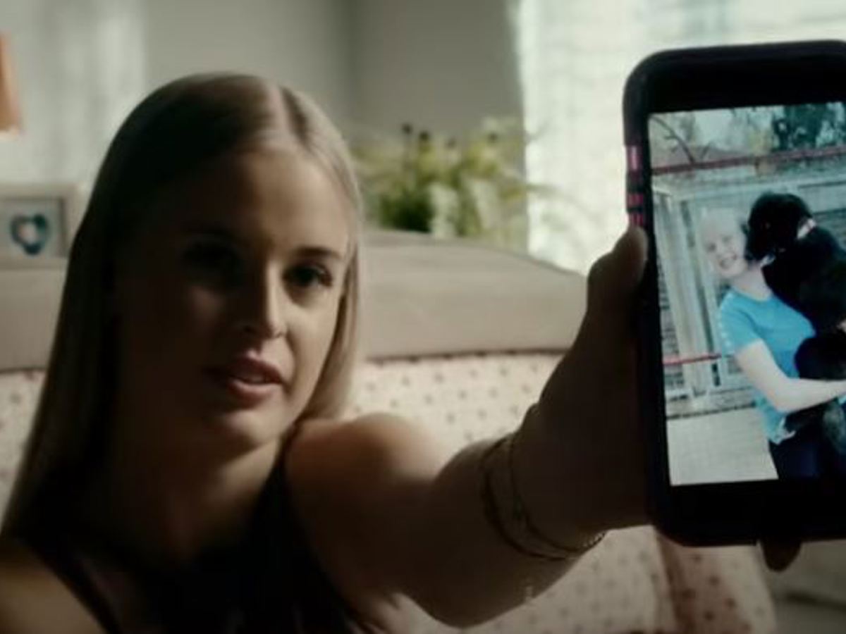 Advertising watchdog pulls 'triggering' pet insurance ad featuring sounds of home invasion - Vimarsana News