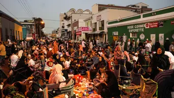 IN PICS: Over 1,000 people gather in Bo-Kaap to break fast during Ramadan IN PICS: Over 1,000 people gather in Bo-Kaap to break fast during Ramadan