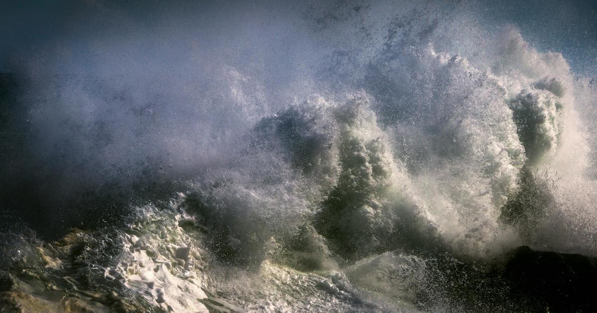 ‘Freak waves' caused the deaths of three naval officers – inquiry
