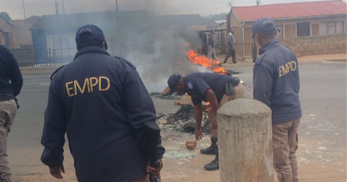 Electricity disconnection protest brings Tembisa to standstill