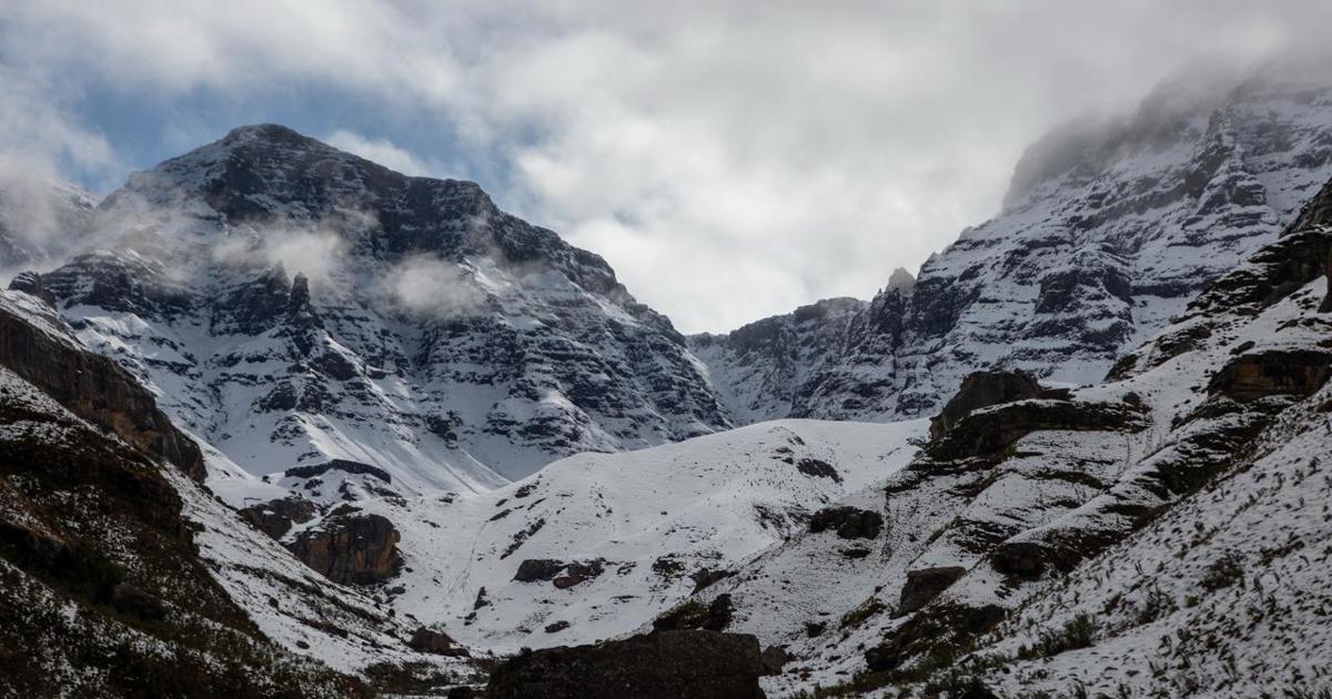 Pulpble IN PICS | Cold front brings snowfall onto the Drakensburg