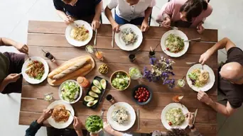 Love a market? Where to find some with lekker food & vibes in Cape Town this long weekend... Love a market? Where to find some with lekker food & vibes in Cape Town this long weekend...