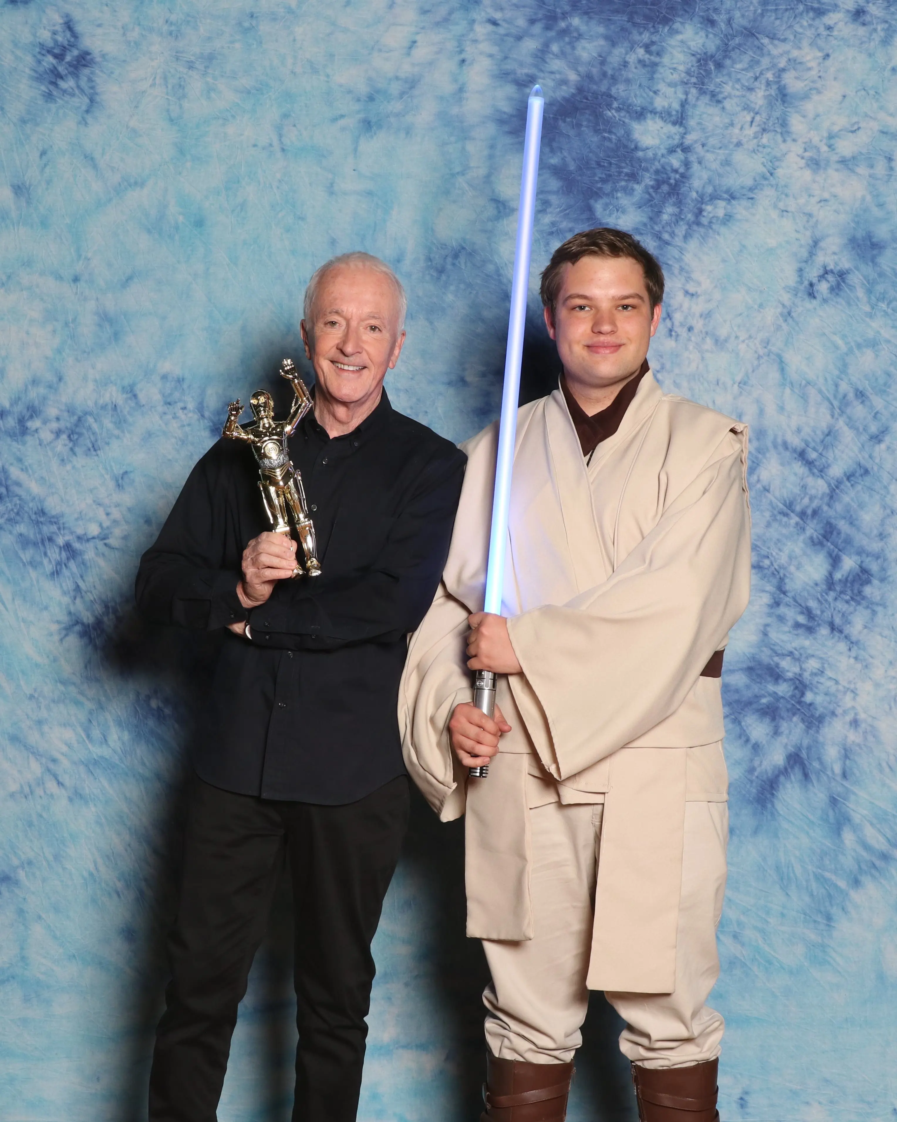 Star Wars actor, Anthony Daniels (left), and Comic Con Africa Super Fan, Jason Rip. Picture: Supplied. Star Wars actor, Anthony Daniels (left), and Comic Con Africa Super Fan, Jason Rip. Picture: Supplied.