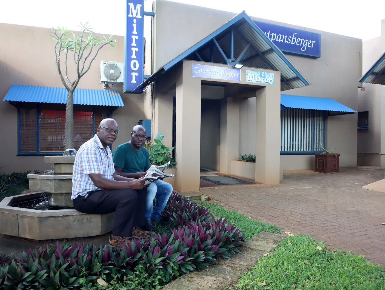 Bernard Chiguvare and Kaizer Nengovhela are two reporters for the Limpopo Mirror. Photo: Anton van Zyl Bernard Chiguvare and Kaizer Nengovhela are two reporters for the Limpopo Mirror. Photo: Anton van Zyl