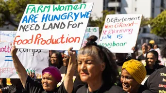 Give us each a hectare of land, say women farmworkers Give us each a hectare of land, say women farmworkers