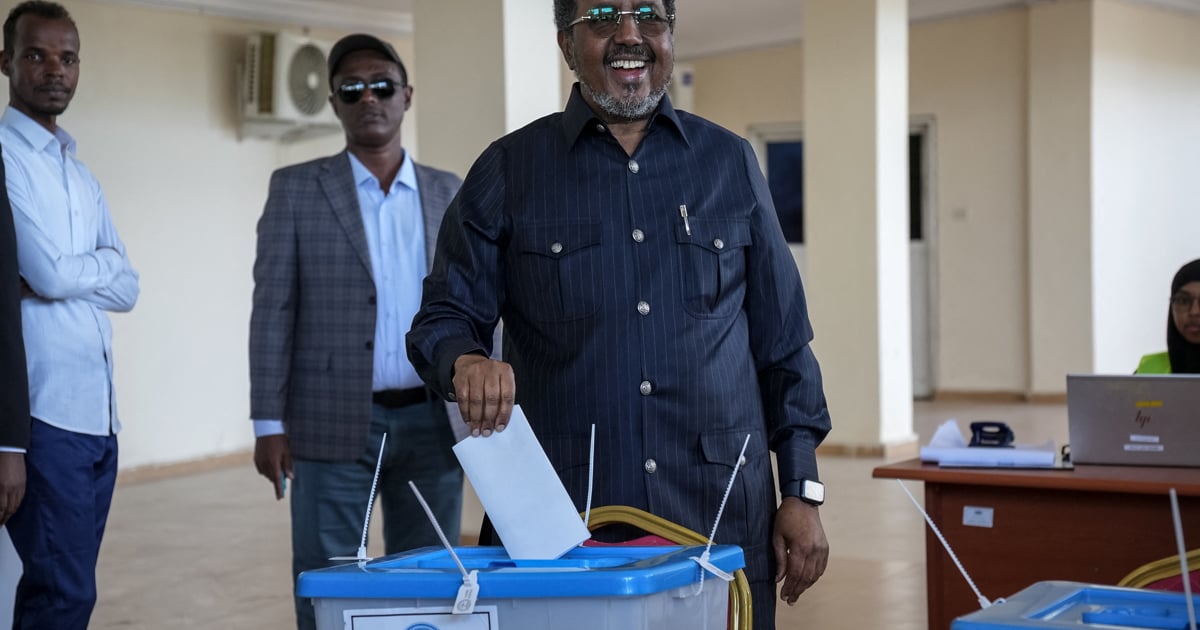 Somalia sets May presidential election despite insecurity