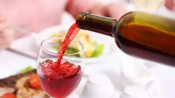 SA wine industry has shot itself in the foot, says local winemaker SA wine industry has shot itself in the foot, says local winemaker