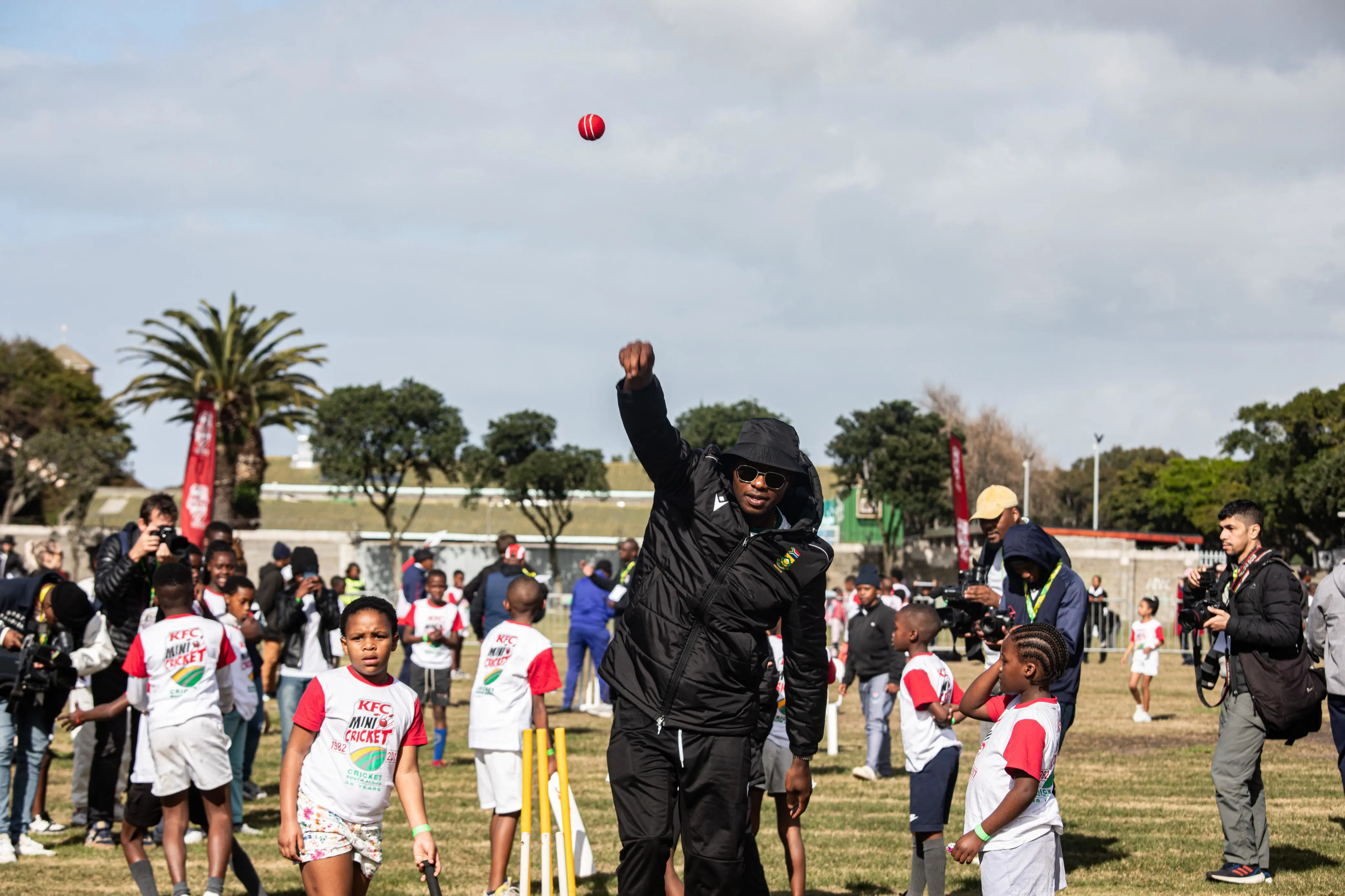 Proteas fast bowler Kagiso Rabada demonstrates some bowling to some mini cricket players at the Langa Sports Ground in Langa, Cape Town on 25 July 2025. Picture: Kayleen Morgan/EWN Proteas fast bowler Kagiso Rabada demonstrates some bowling to some mini cricket players at the Langa Sports Ground in Langa, Cape Town on 25 July 2025. Picture: Kayleen Morgan/EWN