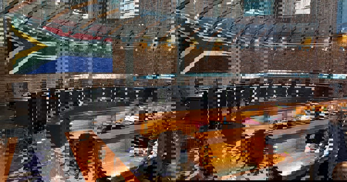 Ramaphosa kann Mchunu entlassen und wieder einstellen, wenn er ...