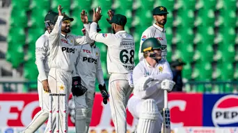 Muthusamy, Rabada take South Africa into 71-run lead over Pakistan Muthusamy, Rabada take South Africa into 71-run lead over Pakistan