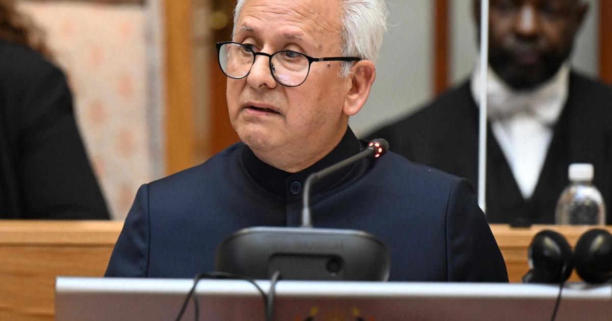 Cachalia legt Budget von 127 Milliarden Rand vor und verspricht ...