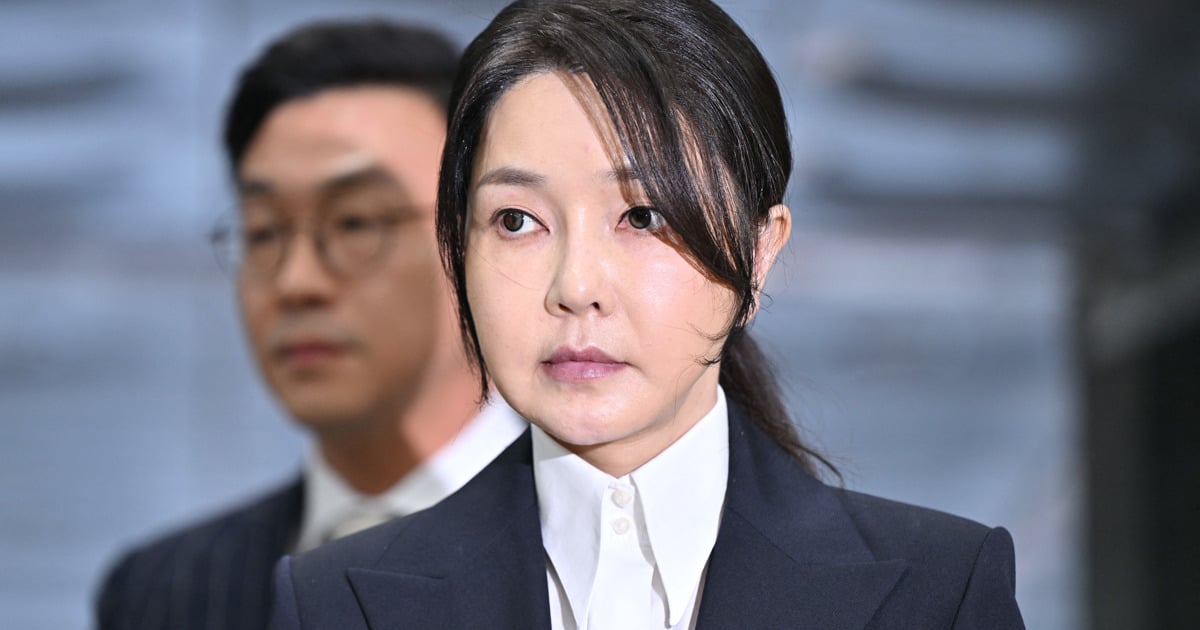 South Korea's ex-first lady accused of taking over $200,000 in bribes