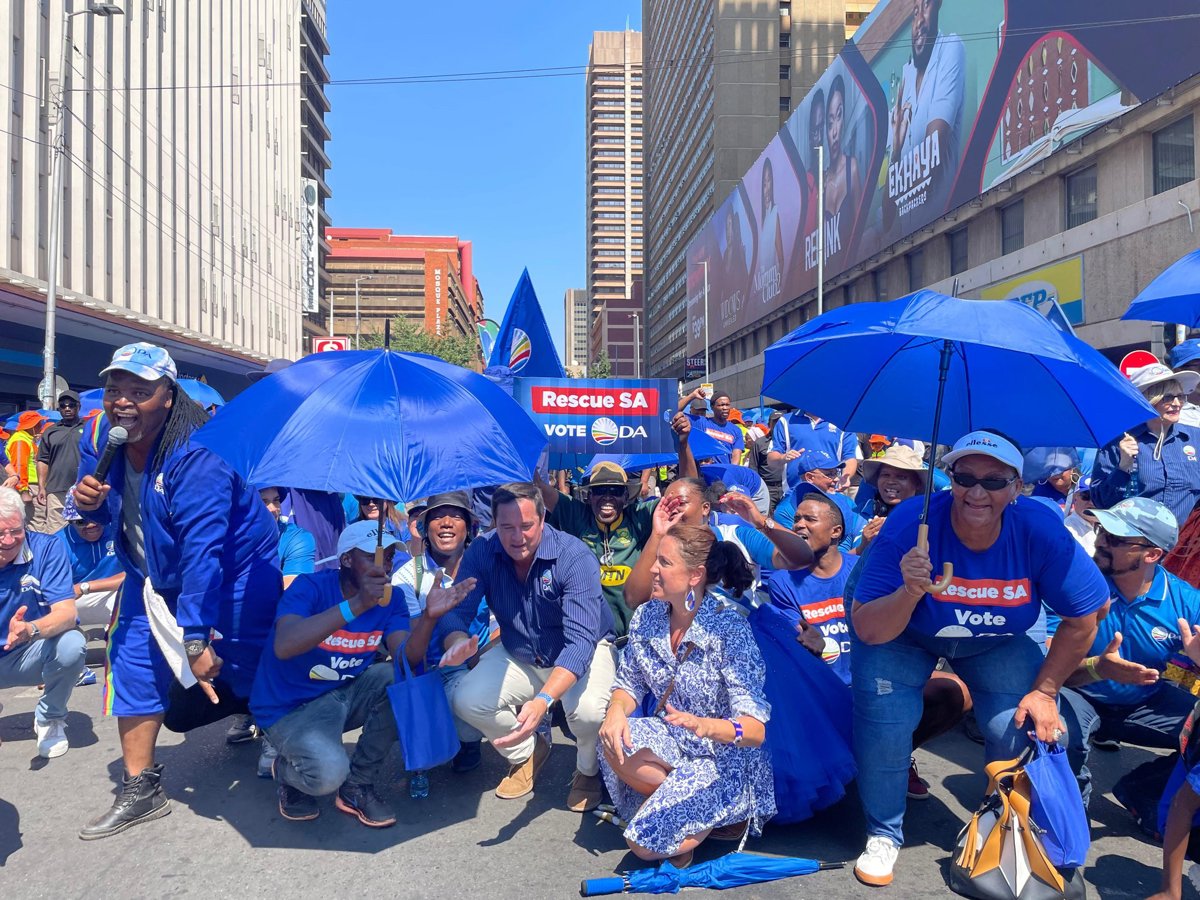 DA rubbishes claims of free fall, maintains it's closing in on the ANC - Vimarsana News