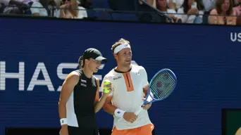 Swiatek, Ruud romp into US Open mixed doubles semis, Alcaraz, Djokovic out Swiatek, Ruud romp into US Open mixed doubles semis, Alcaraz, Djokovic out