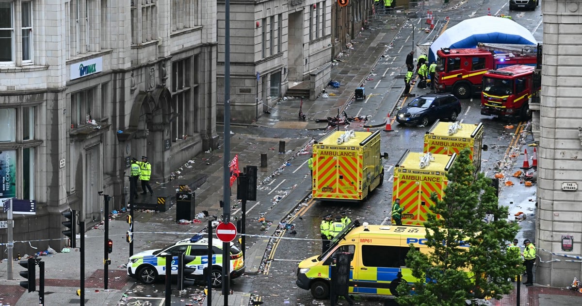 UK man changes plea, admits driving into Liverpool FC parade