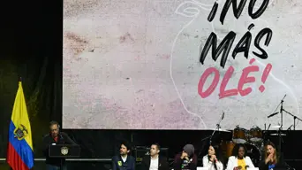 'No Más Olé': Colombia president enacts law banning bullfighting 'No Más Olé': Colombia president enacts law banning bullfighting