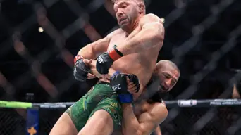 Khamzat Chimaev claims UFC middleweight title by defeating Dricus Du Plessis Khamzat Chimaev claims UFC middleweight title by defeating Dricus Du Plessis