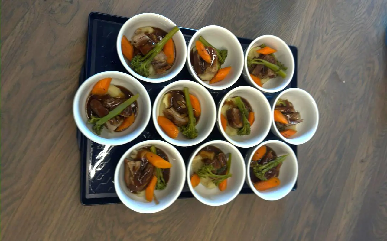 Inside the high-tech kitchen behind your in-flight meal. Picture: Simangele Legodi/EWN Inside the high-tech kitchen behind your in-flight meal. Picture: Simangele Legodi/EWN