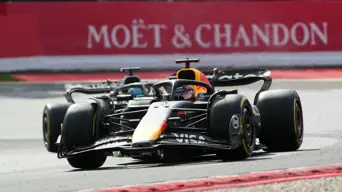 Verstappen and Hamilton unhappy with 'overcautious' rain delay at Spa Verstappen and Hamilton unhappy with 'overcautious' rain delay at Spa