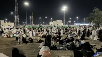 Muslim pilgrims 'stone the devil' as hajj concludes in Saudi Muslim pilgrims 'stone the devil' as hajj concludes in Saudi