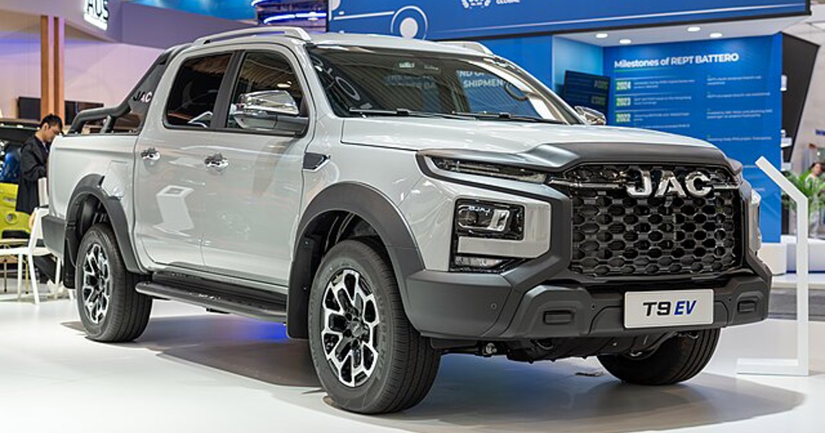 JAC T9 bakkie joins the race: 'There's a lot to be excited about on this vehicle' – Ernest Page