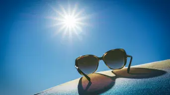 Heat exhaustion and heatstroke - what's the difference? Heat exhaustion and heatstroke - what's the difference?