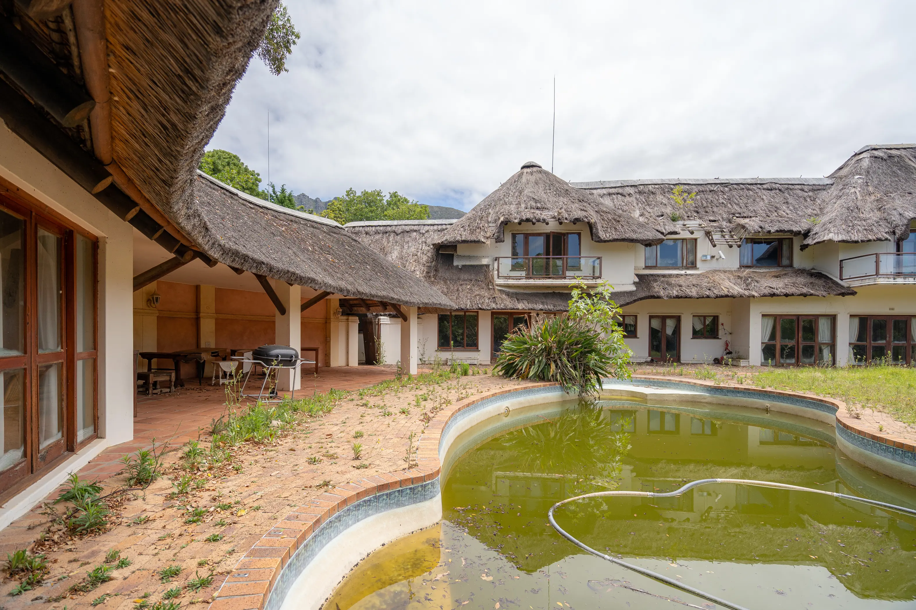 Auction Madness: Only One Gupta Mansion Sold At A 40% Discount! - bhcfcca