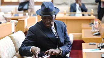 Bheki Cele calls for tighter bail and parole laws Bheki Cele calls for tighter bail and parole laws